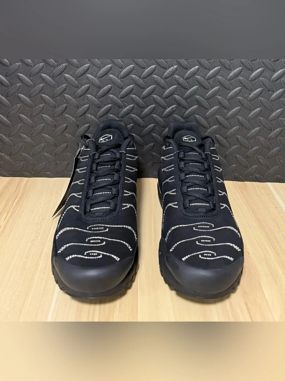 Nike Air Max Plus X Swarovski Crystals Moonlight Black FZ4237-001 Womens Size 9